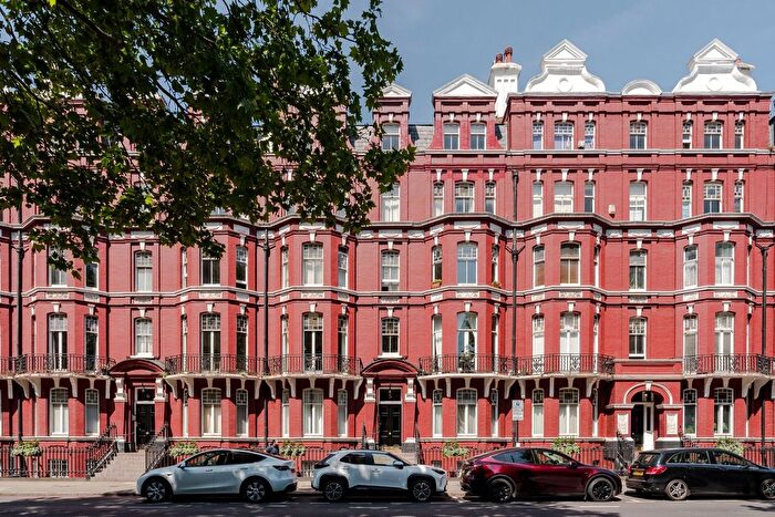 3 Bedroom Flat For Sale In Oxford Amp; Cambridge Mansions, Old Marylebone Road, Marylebone, London, NW1