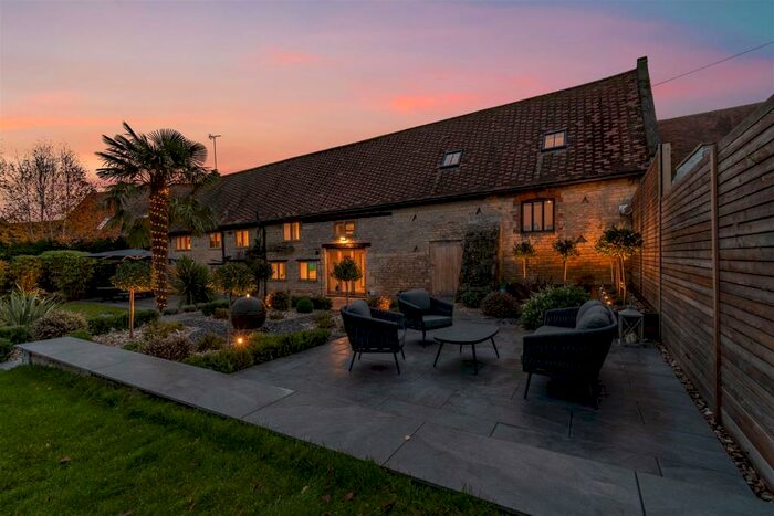 5 Bedroom Barn Conversion For Sale In Barn End, Empingham, Rutland, LE15