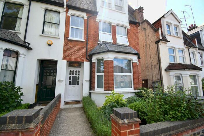 2 Bedroom Flat To Rent In Eversleigh Road, Finchley, N3