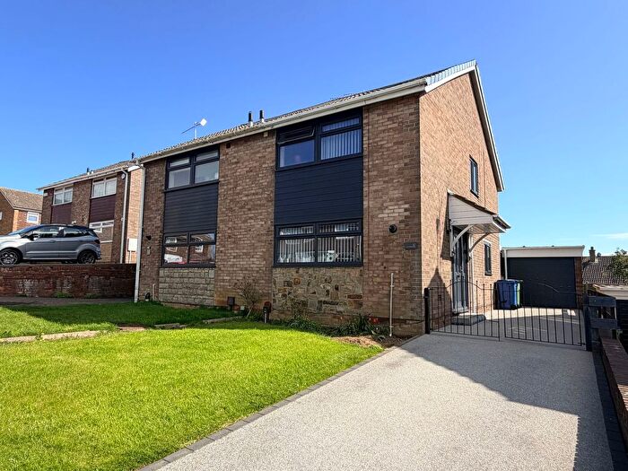 3 Bedroom Semi Detached House For Sale In Southwold Rise, Eastfield, YO11