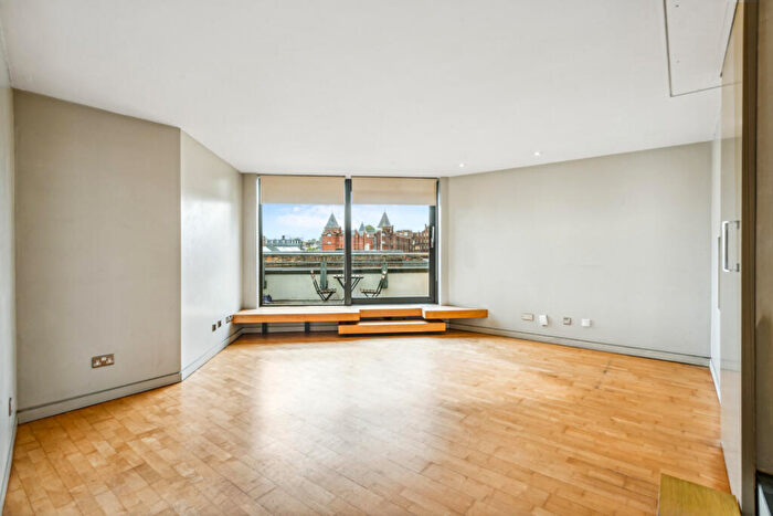 1 Bedroom Flat To Rent In Hawley Crescent, Camden Town, NW1