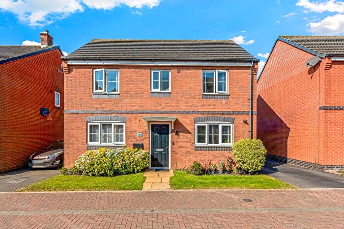 3 Bedroom Detached House For Sale In Pasture Drive, Birstall, Leicester, LE4