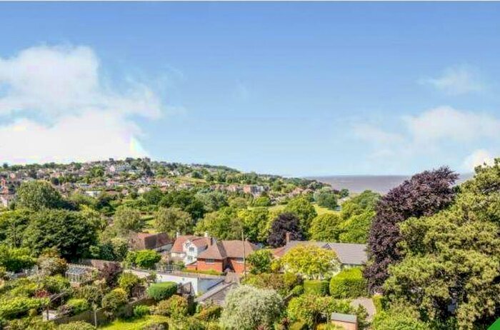 4 Bedroom House To Rent In Woodhill Road, BS20