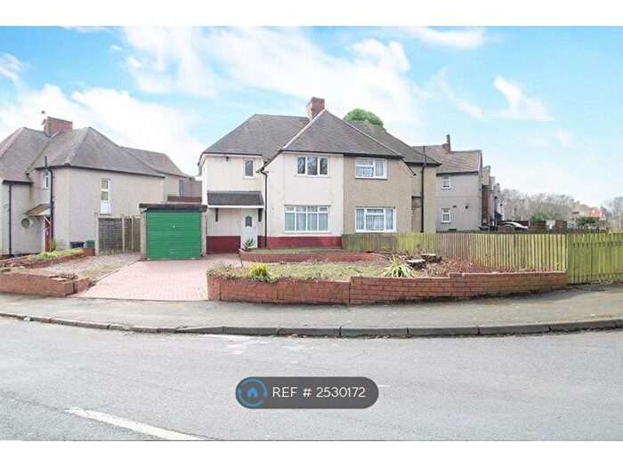 3 Bedroom Semi-Detached House To Rent In Leys Crescent, Brierley Hill, DY5