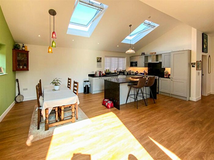 1 Bedroom Detached House For Sale In Mill View House, Wren Nest Terrace, SK13