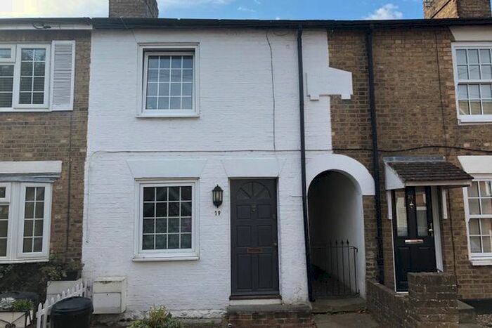 2 Bedroom Cottage To Rent In Prospect Road, Sevenoaks, Kent, TN13