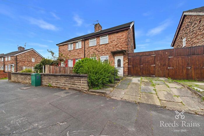3 Bedroom Semi-Detached House For Sale In Ash Grove, Prescot, Merseyside, L35