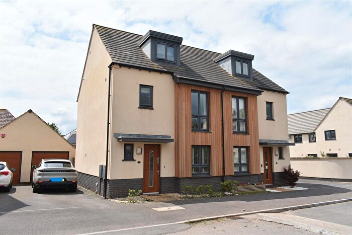 4 Bedroom Semi-Detached House To Rent In Alexander Road, Frenchay, Bristol, BS16