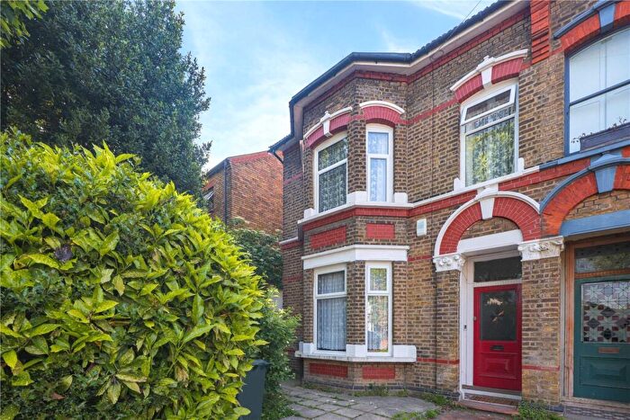 4 Bedroom Semi-Detached House For Sale In Earlham Grove, London, E7