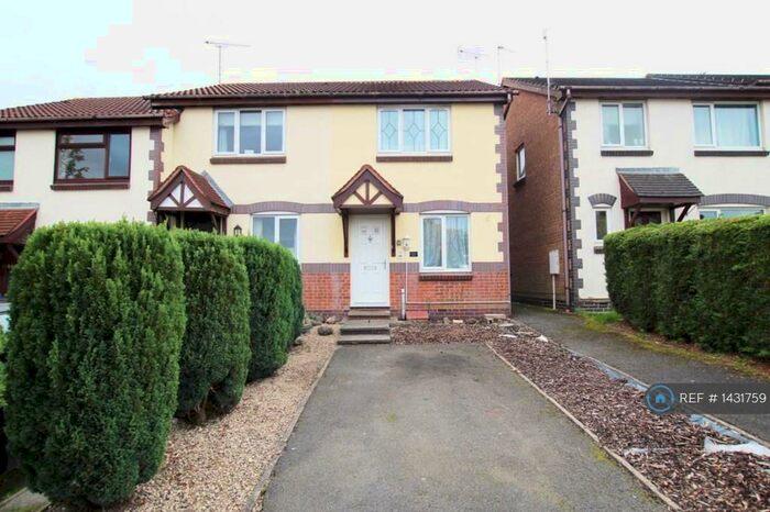2 Bedroom Detached House To Rent In Wye Dale, Church Gresley, Swadlincote, DE11