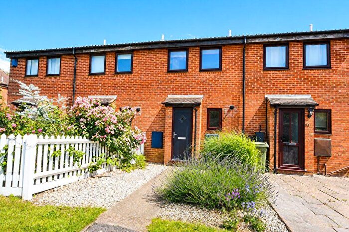 2 Bedroom Terraced House For Sale In Harvesters Way, Maidstone, ME14