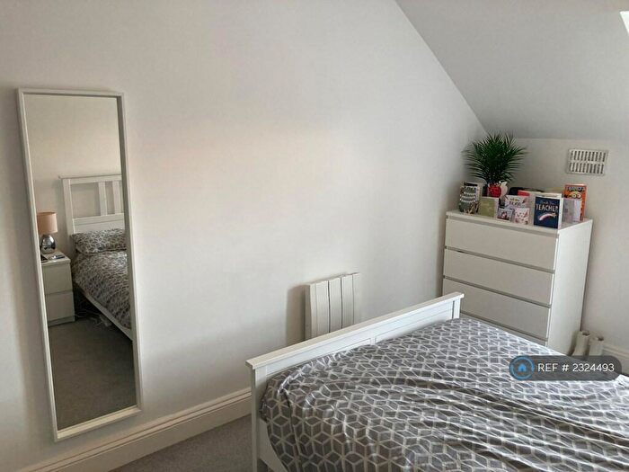 1 Bedroom Flat To Rent In Bournemouth Road, Poole, BH14