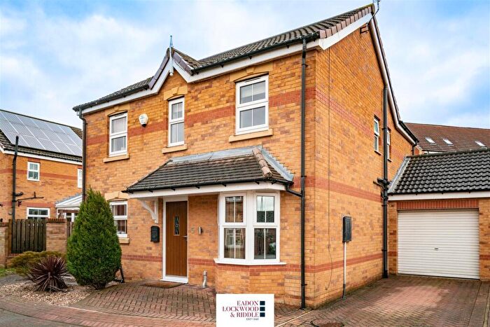 4 Bedroom Detached House For Sale In Penwood Walk, Sunnyside, Rotherham, S66