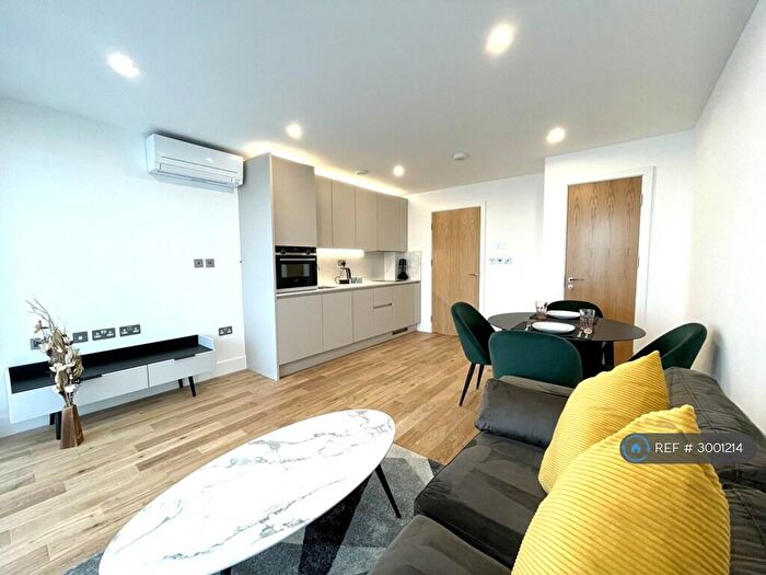 1 Bedroom Flat To Rent In Holmes Road, London, NW5