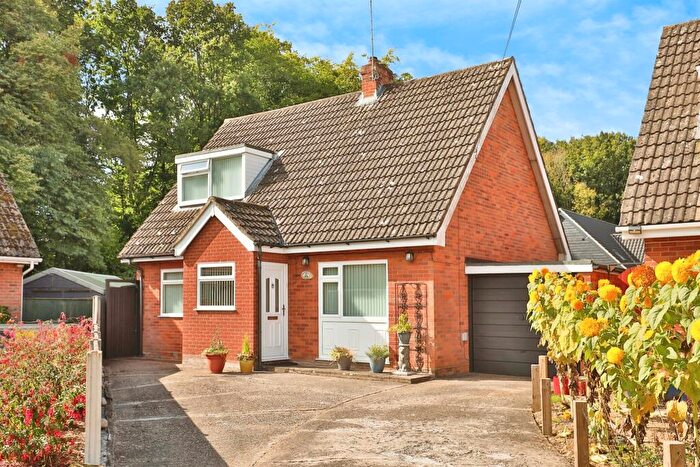 3 Bedroom Bungalow For Sale In Windmill Avenue, Dereham, NR20
