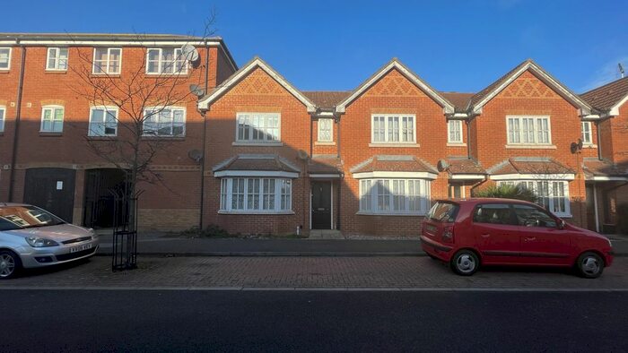 3 Bedroom Terraced House To Rent In White Willow Close, Ashford, Kent, TN24