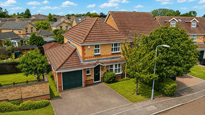 4 Bedroom Detached House For Sale In Leary Crescent, Newport Pagnell, MK16