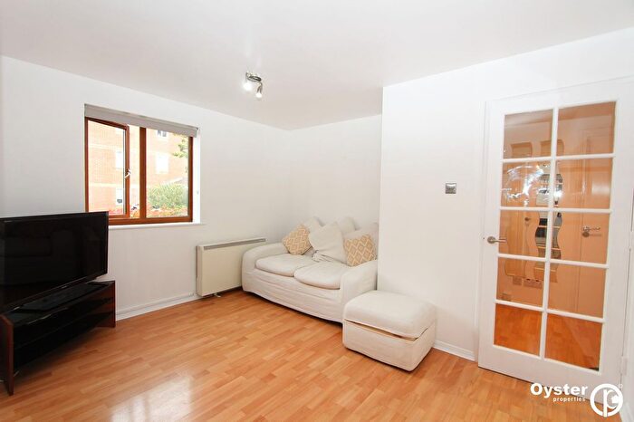 1 Bedroom Flat To Rent In Brindley Close, Wembley, HA0