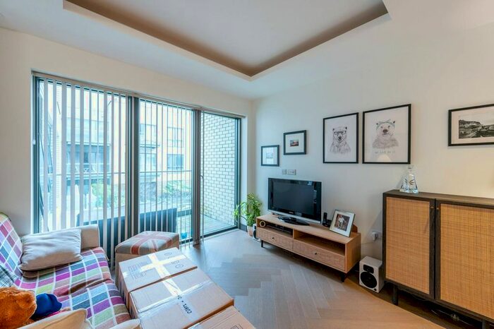 2 Bedroom Flat To Rent In Brewery Lane, Twickenham, TW1