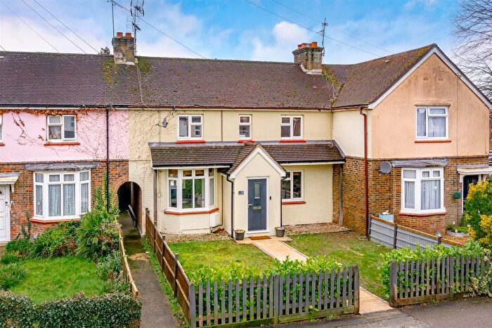 3 Bedroom Terraced House For Sale In Littlehaven Lane, Horsham, RH12