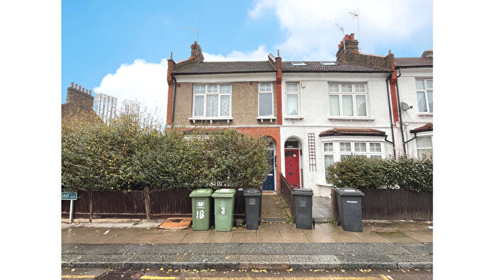 1 Bedroom Flat For Sale In A Boyne Road, Lewisham, London, SE13