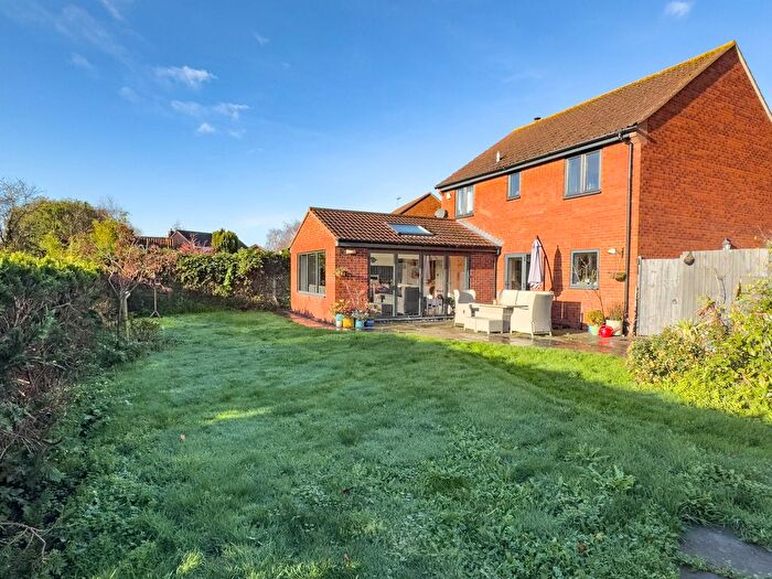 4 Bedroom Detached House For Sale In Meadow Close, Chilton Trinity, Bridgwater, TA5