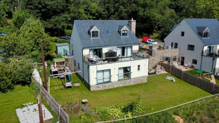 5 Bedroom Detached House For Sale In The Slad, Popes Hill, Newnham, GL14