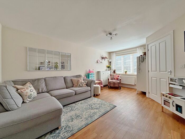 3 Bedroom End Terrace House For Sale In Merz Close, Drayton, PO6