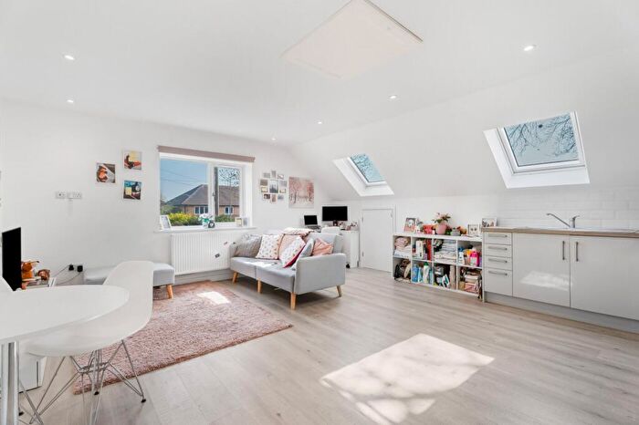 1 Bedroom Apartment For Sale In Park Close, Didcot, OX11