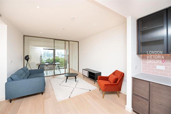 1 Bedroom Apartment To Rent In Docker Building, Bonnet Street, London, E16