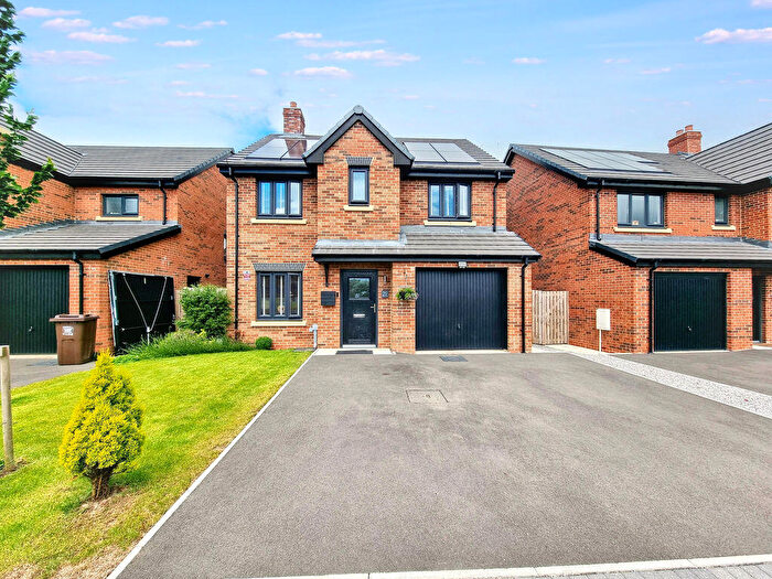 4 Bedroom Detached House For Sale In Thistle Way, Callerton, NE5