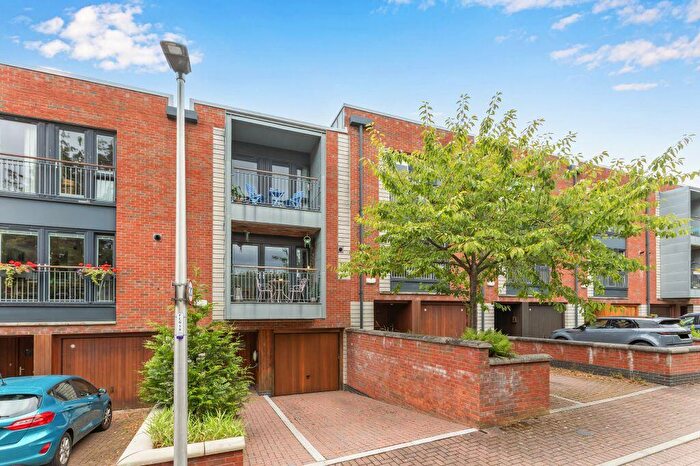 4 Bedroom Town House For Sale In Fettes Rise, Fettes, Edinburgh, EH4