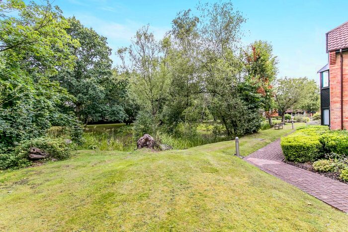 2 Bedroom Flat To Rent In Stanbury Gate, Spencers Wood, Reading, RG7