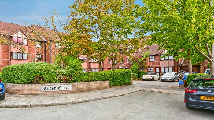 1 Bedroom Flat For Sale In Tudor Court, Liverpool, L19