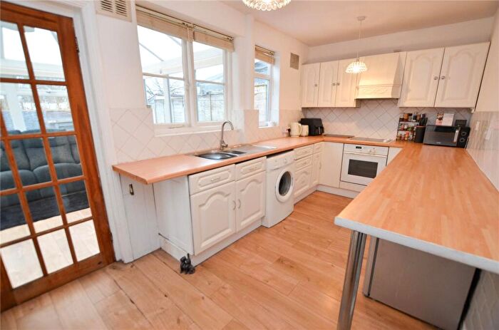 2 Bedroom Semi-Detached House For Sale In Hawthorn Road, Little Sutton, Ellesmere Port, CH66