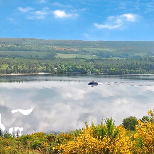 2 Bedroom Cottage For Sale In Inverness, Highland, IV3