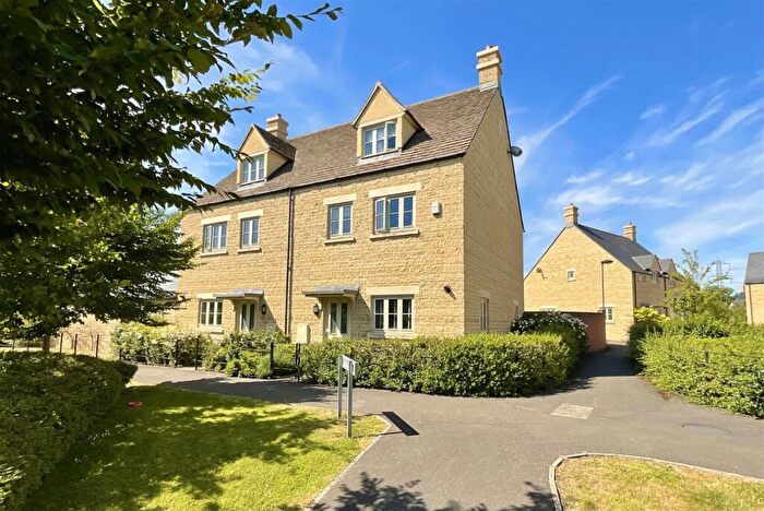 4 Bedroom End Of Terrace House To Rent In Matthews Walk, Cirencester, Gloucestershire, GL7
