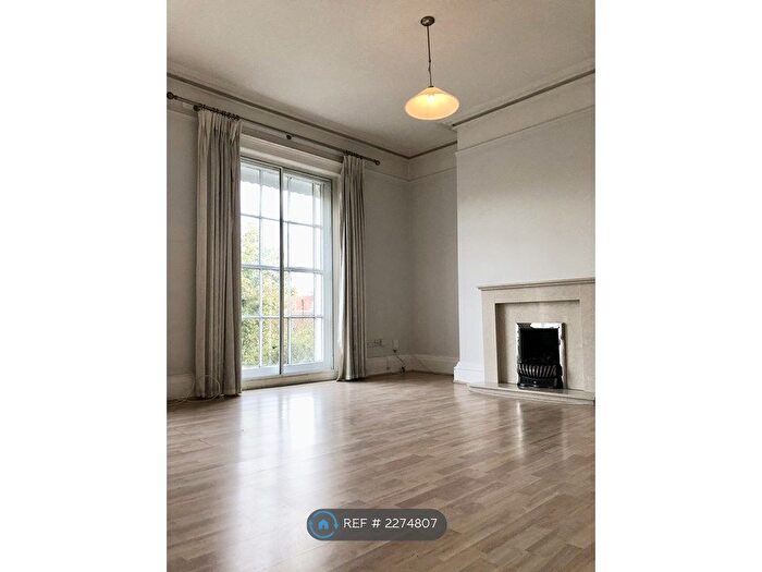 1 Bedroom Flat To Rent In Norfolk House, Winchester, SO22