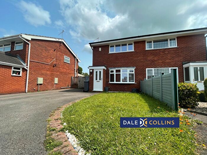 2 Bedroom Town House To Rent In Arctic Place, Trentham, ST4