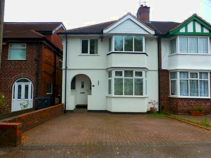 3 Bedroom Semi-Detached House To Rent In Wentworth Park Avenue, Harborne, Birmingham, B17