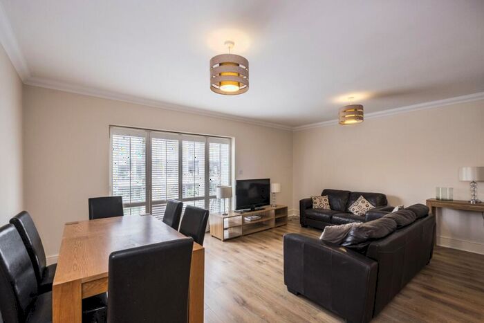 2 Bedroom Apartment To Rent In Folgate Street, Epc: C, E1
