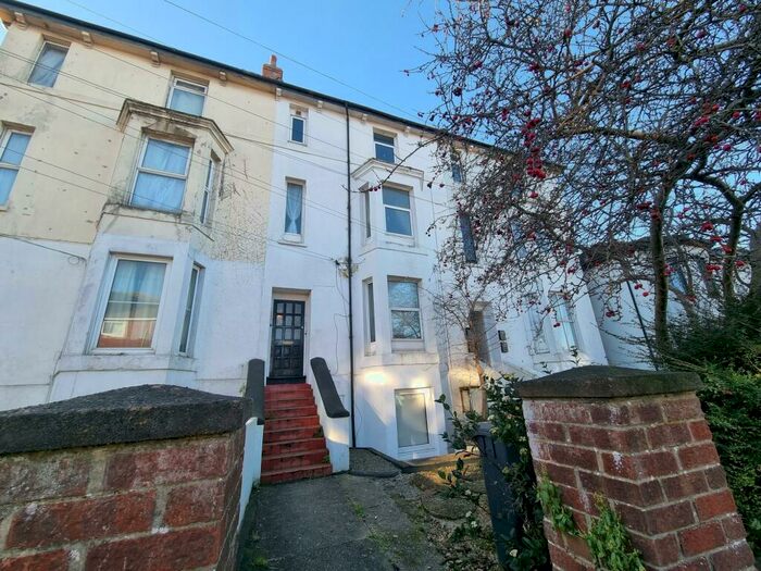 1 Bedroom Flat To Rent In Brockhurst Road, Gosport, PO12