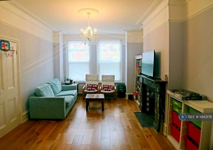 4 Bedroom Terraced House To Rent In Croxted Road, London, SE21