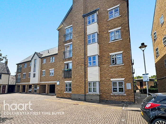 2 Bedroom Apartment For Sale In Sheepen Place, Colchester, CO3
