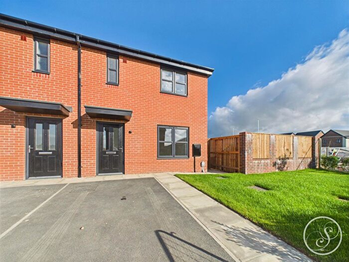 3 Bedroom Semi-Detached House To Rent In Kirkham Way, Leeds, LS14