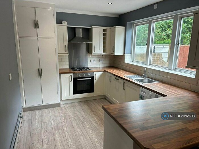 2 Bedroom Terraced House To Rent In Trenchard Close, Newton, Nottingham, NG13