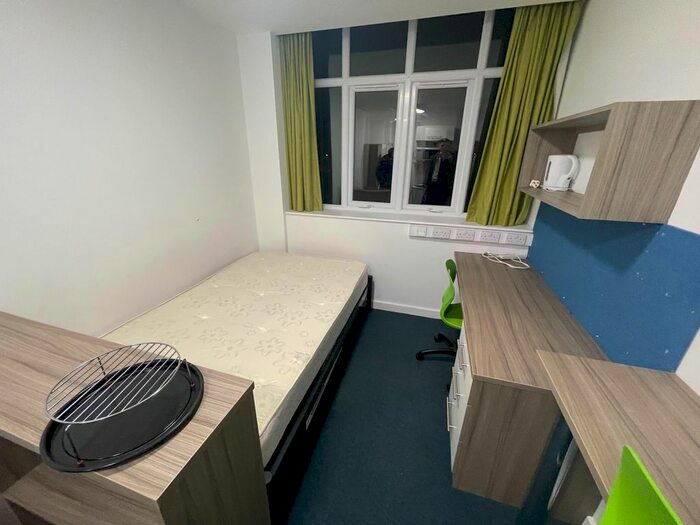 1 Bedroom Studio To Rent In Bridge Road, Alum Rock, Birmingham, B8