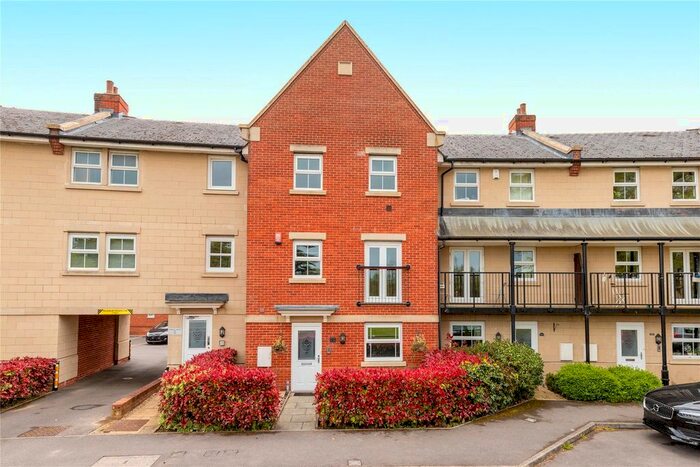 4 Bedroom Terraced House To Rent In Cirrus Drive, Shinfield, Berkshire, RG2