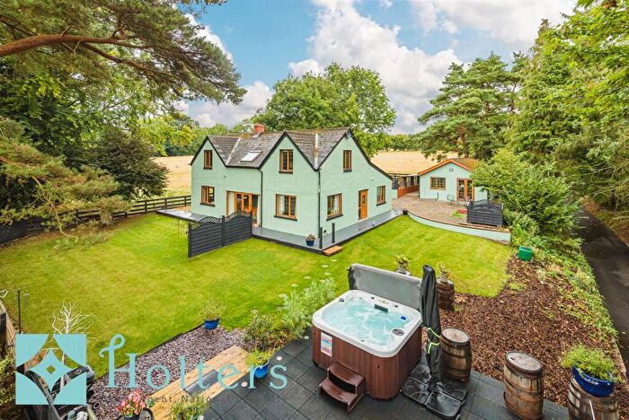 5 Bedroom Detached House For Sale In Llanhamlach, Brecon, LD3