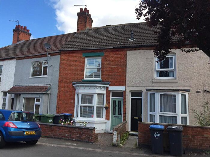 2 Bedroom Terraced House To Rent In Chester Street, CV21